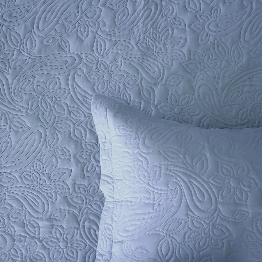 Bambury Paisley Coverlet Set - Blue
