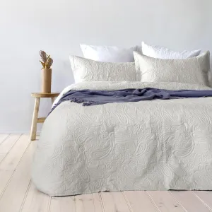 Bambury Paisley Coverlet Set - Ivory