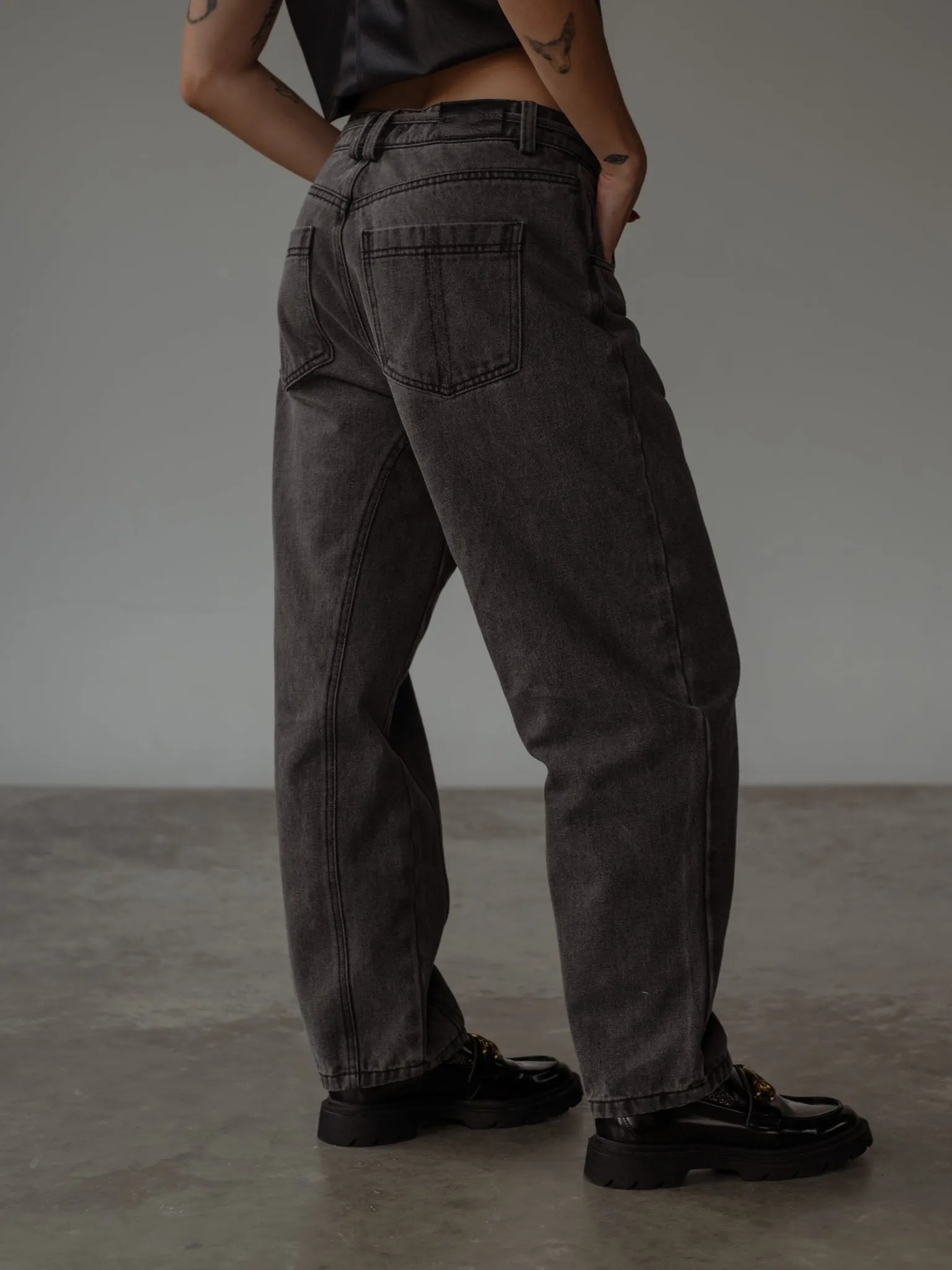 BARREL LEG JEAN - BLACK VINTAGE