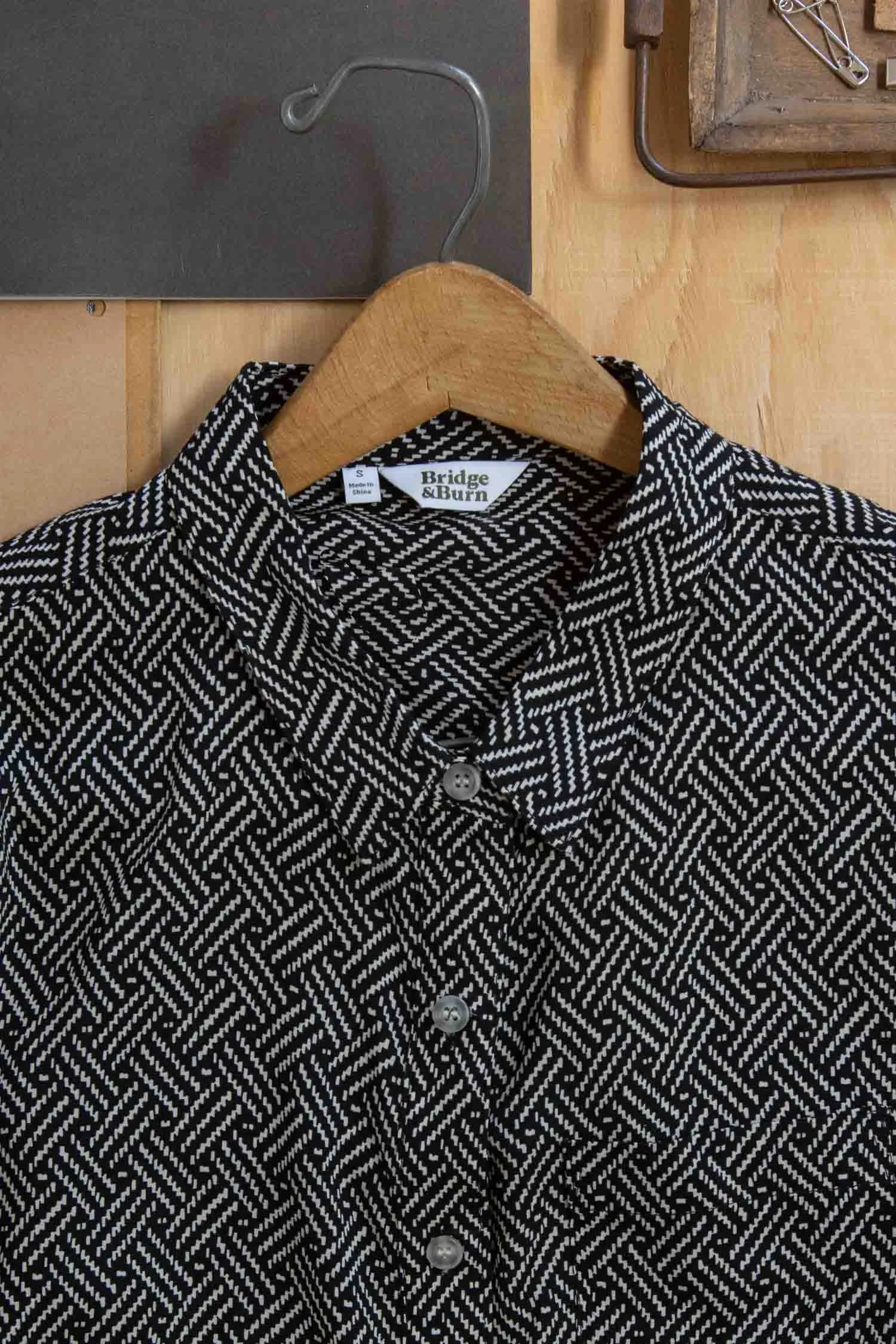 Bea Shirt / Black Geo