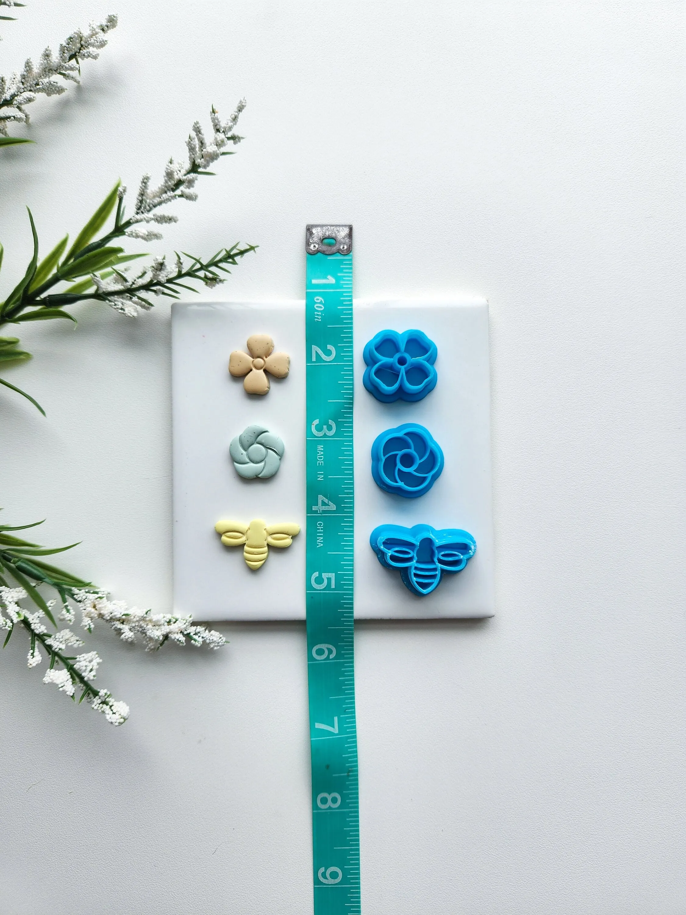 Bizzy Bee Stud Pack | Easter Clay Cutter