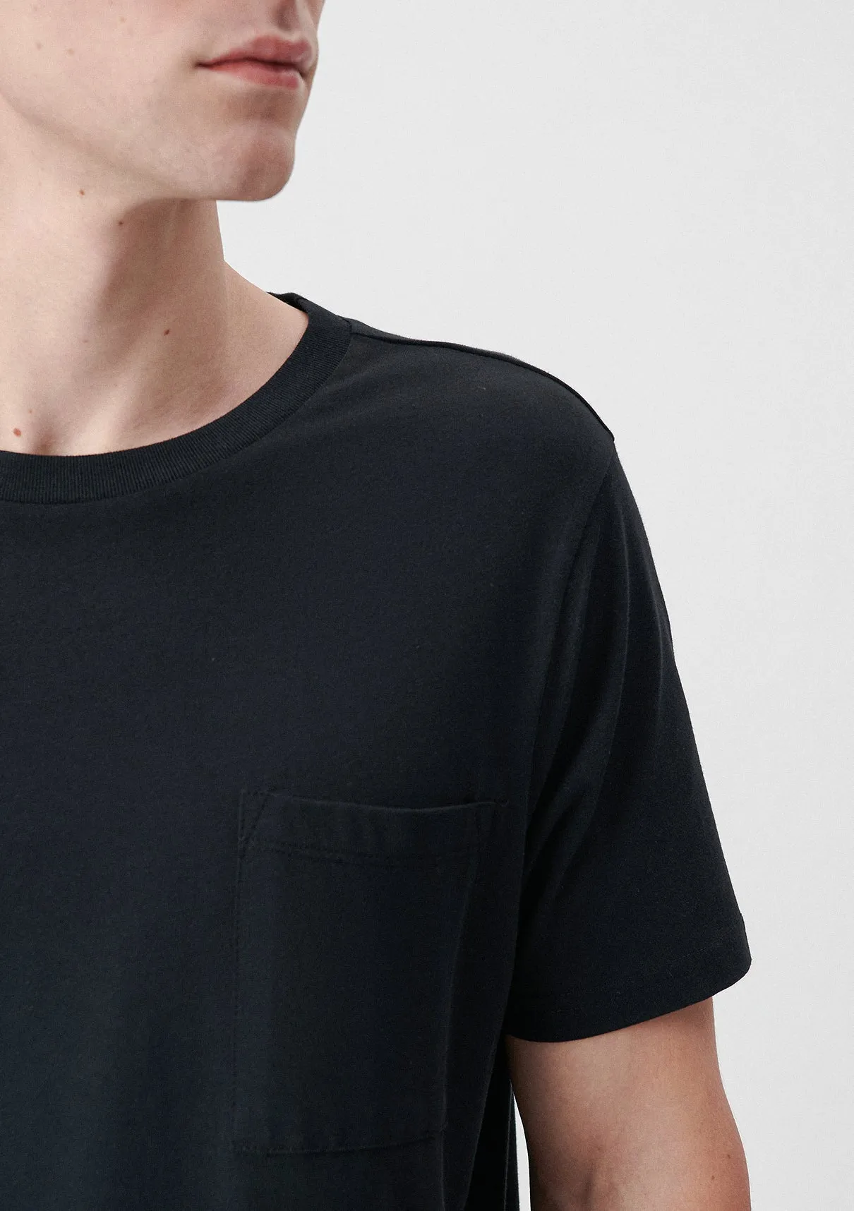 Black Basic T-Shirt