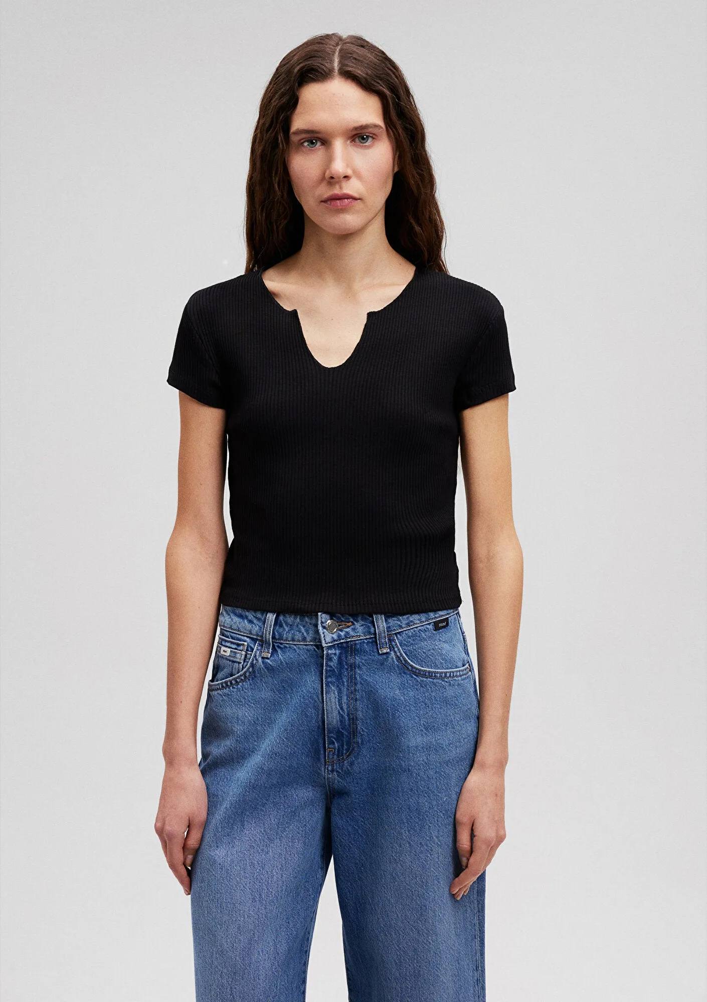 Black Crop Basic T-Shirt