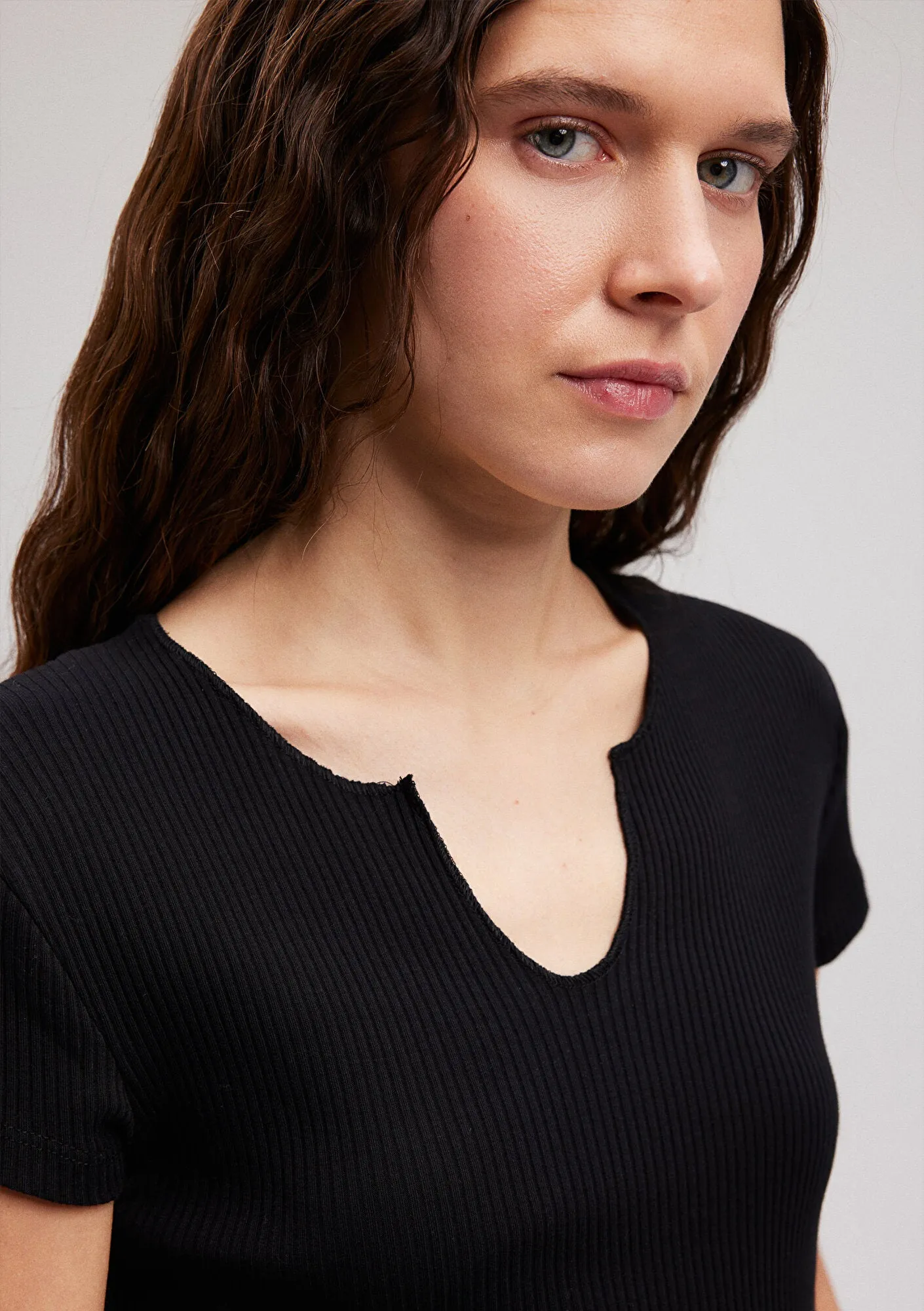 Black Crop Basic T-Shirt