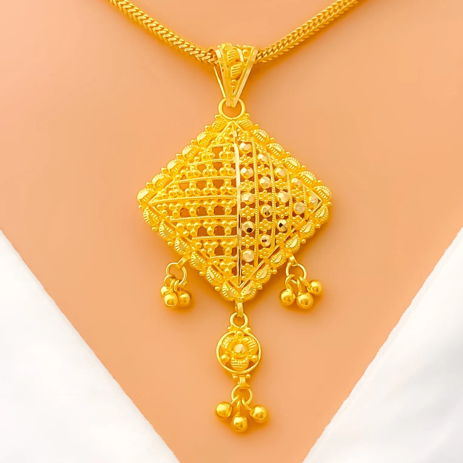 Charming Dangling 22k Gold Pendant