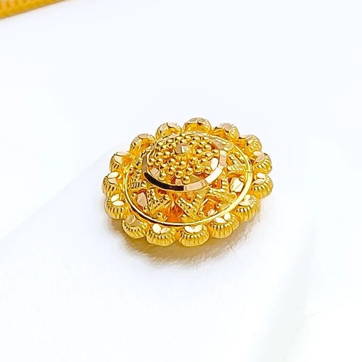 Charming Polished 22k Gold Pendant Set