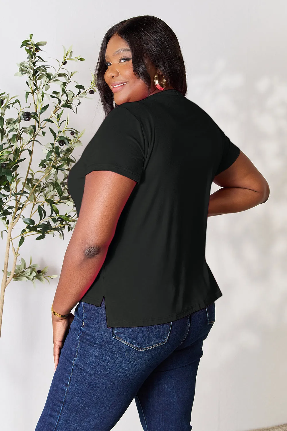 Classic Round Neck Short Sleeve Basic Solid Color T-Shirt