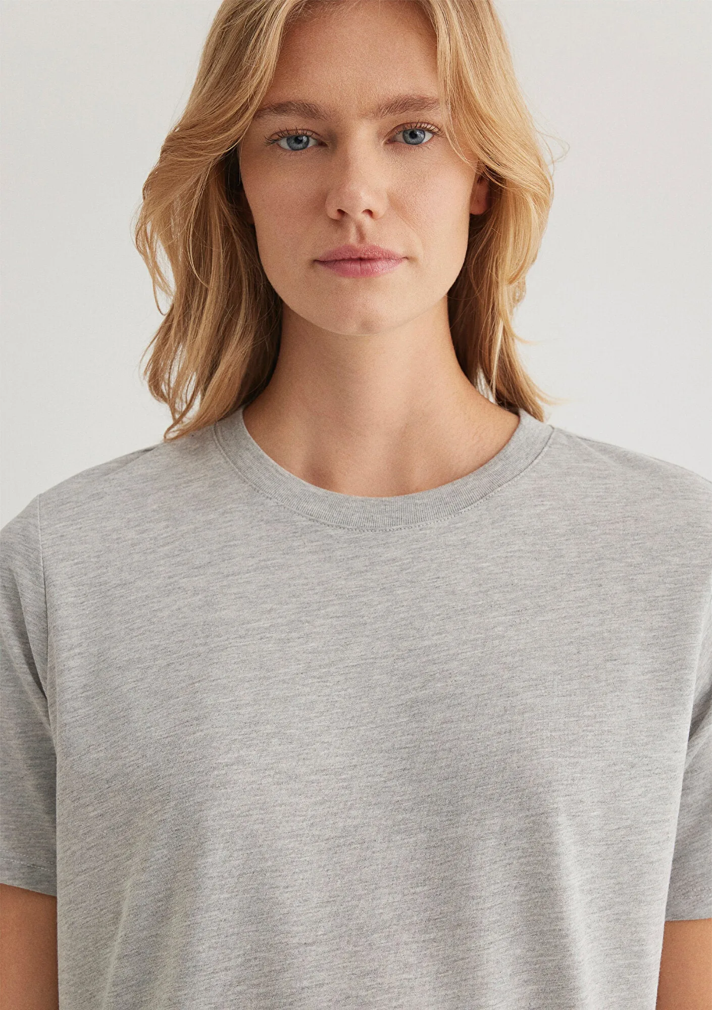 Crew Neck Grey Basic T-Shirt