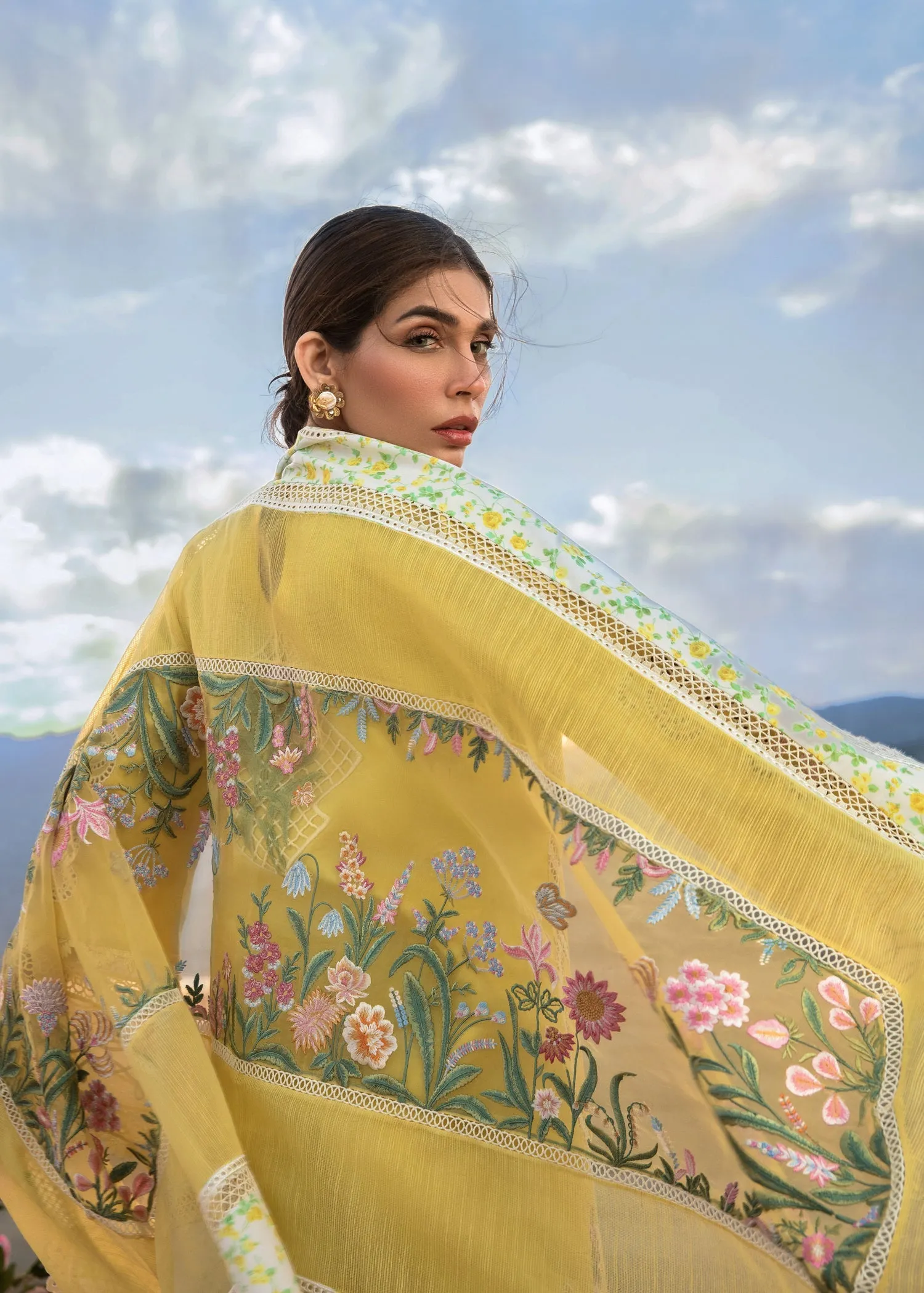 CRIMSON LAWN 2023 BY SAIRA SHAKIRA | French Summer