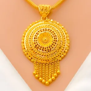 Delightful Detailed Floral 22k Gold Pendant Set