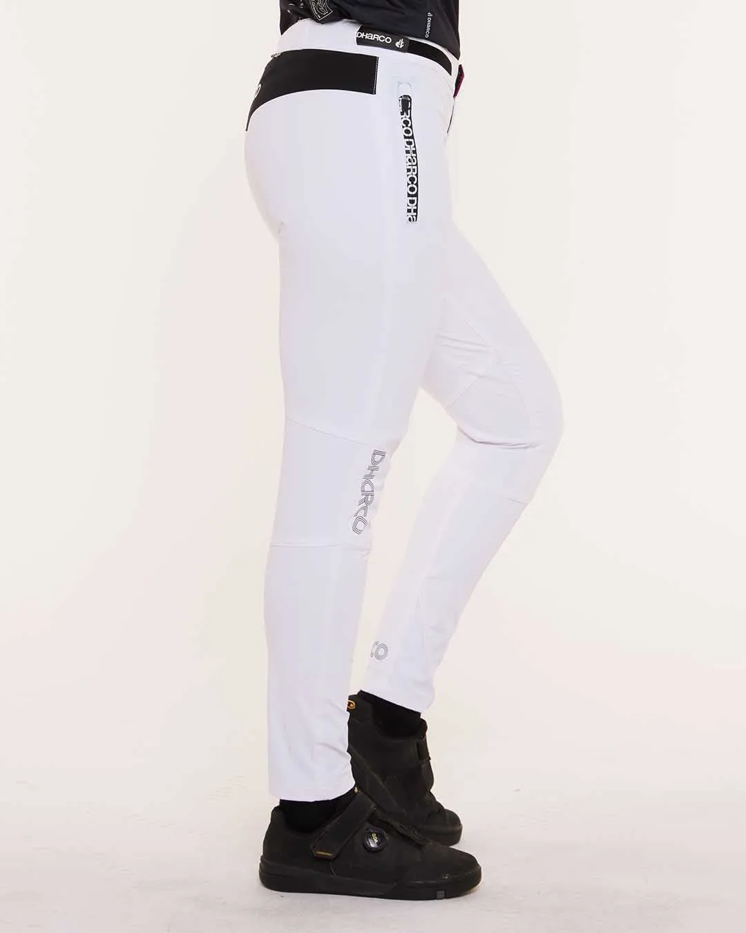 DHARCO Womens Gravity Pants | White