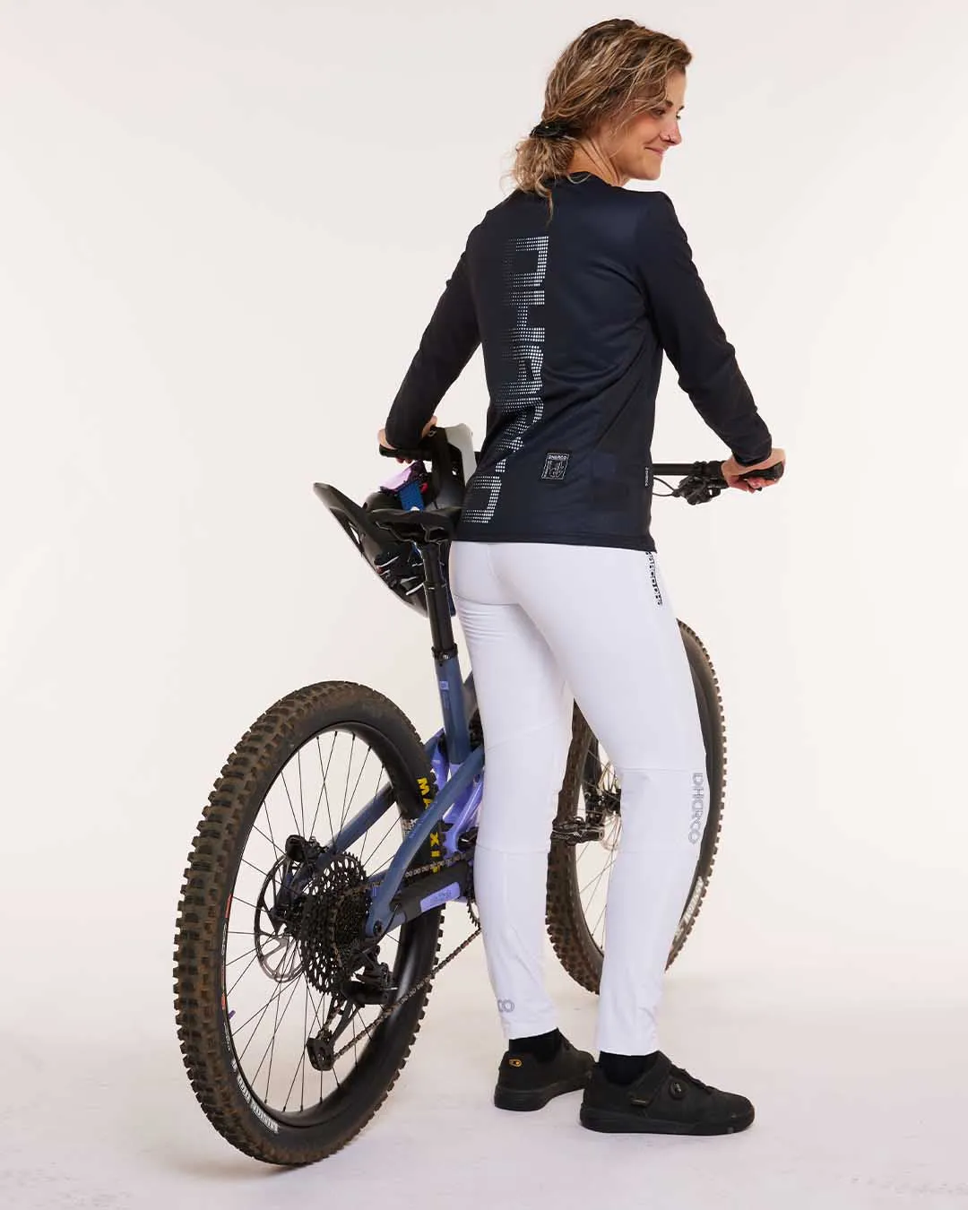 DHARCO Womens Gravity Pants | White