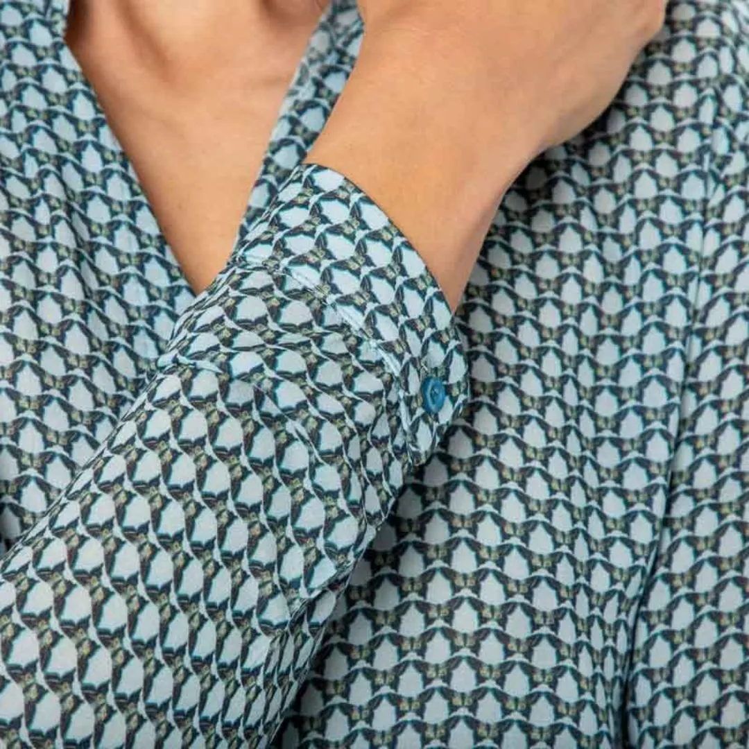 Go-To Shirt - Blue Butterfly