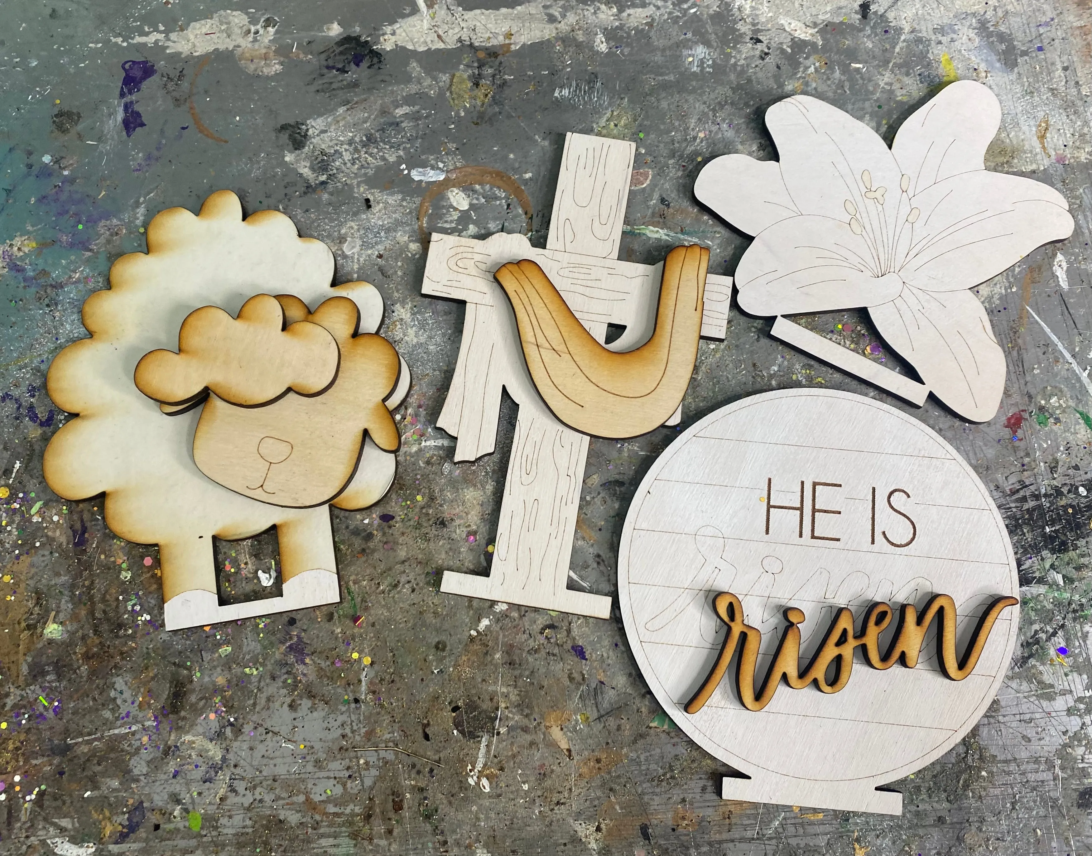 He is Risen Tier Tray Set
