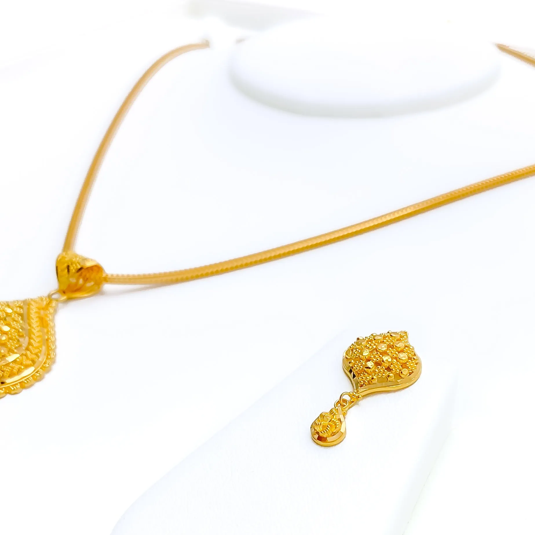 Imperial Leaf Accented 22k Gold Pendant Set
