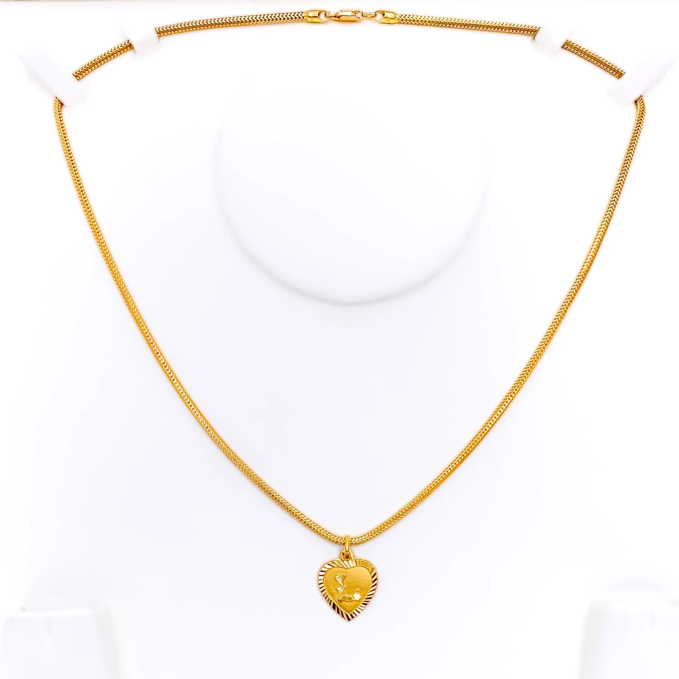 L 22k Gold Letter Pendant