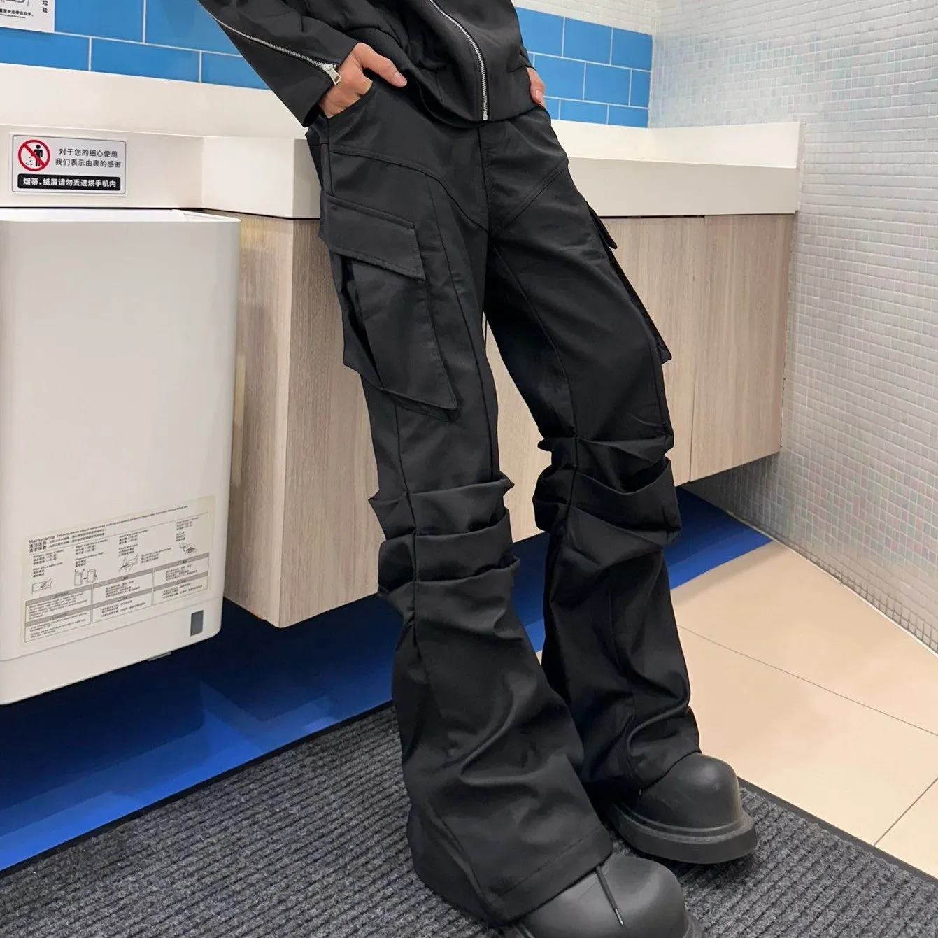 Large Pocket Pleated Black Cargo Pants Men