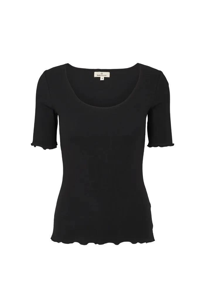 Ludmilla Scallop Tee SS - Black