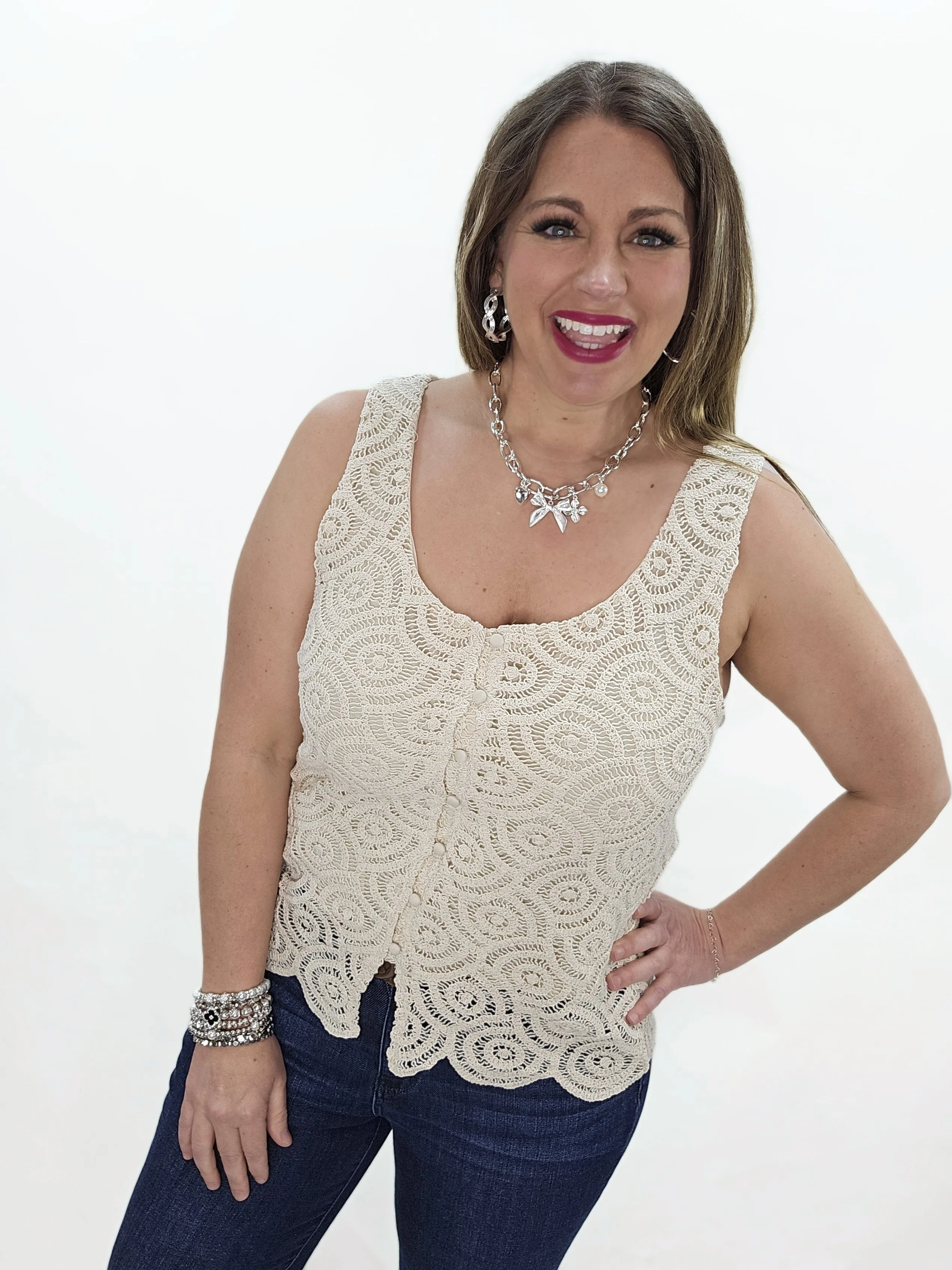 NATURAL CROCHET LINED SCALLOPED HEM BUTTON TANK