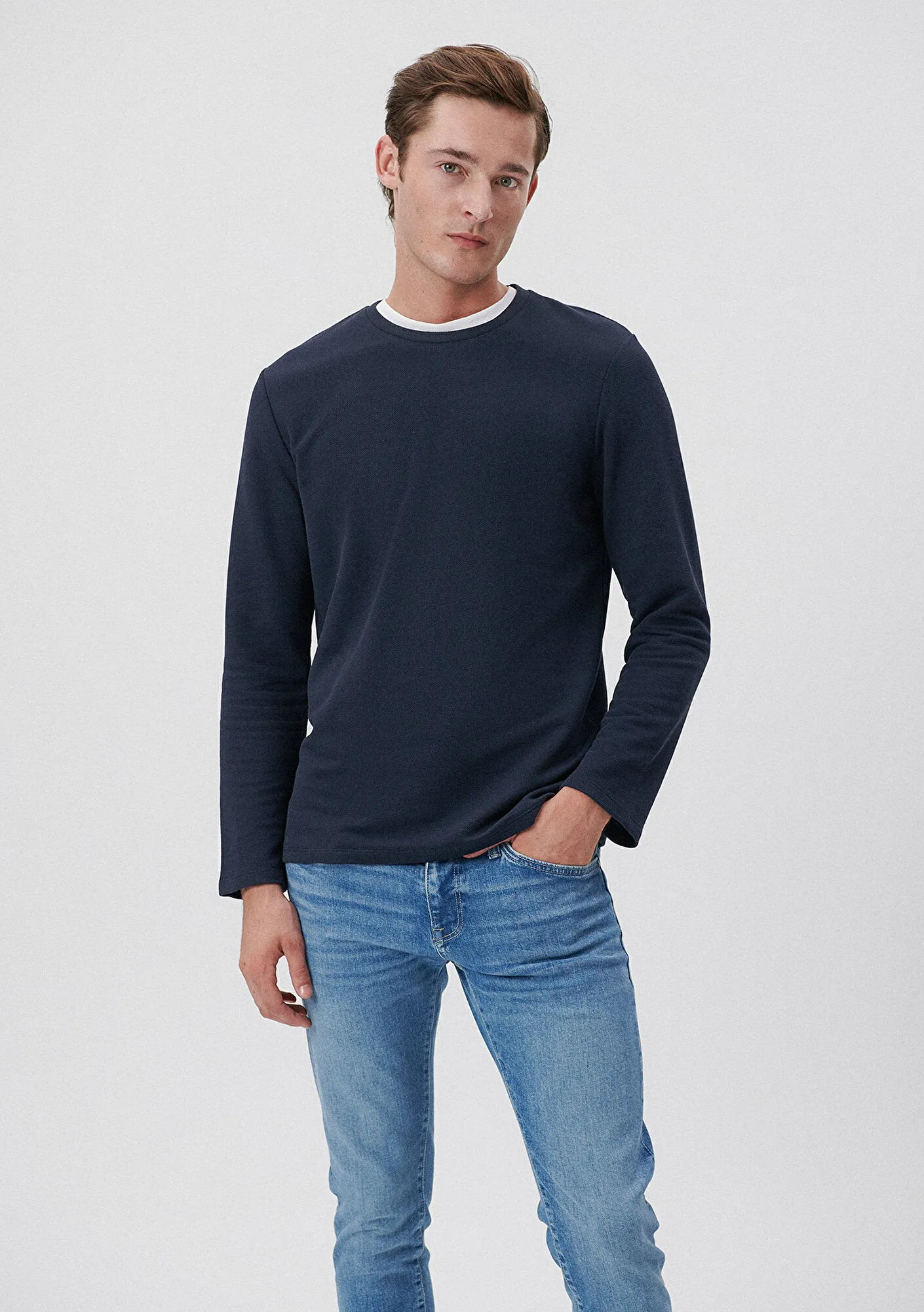 Navy Basic Tee