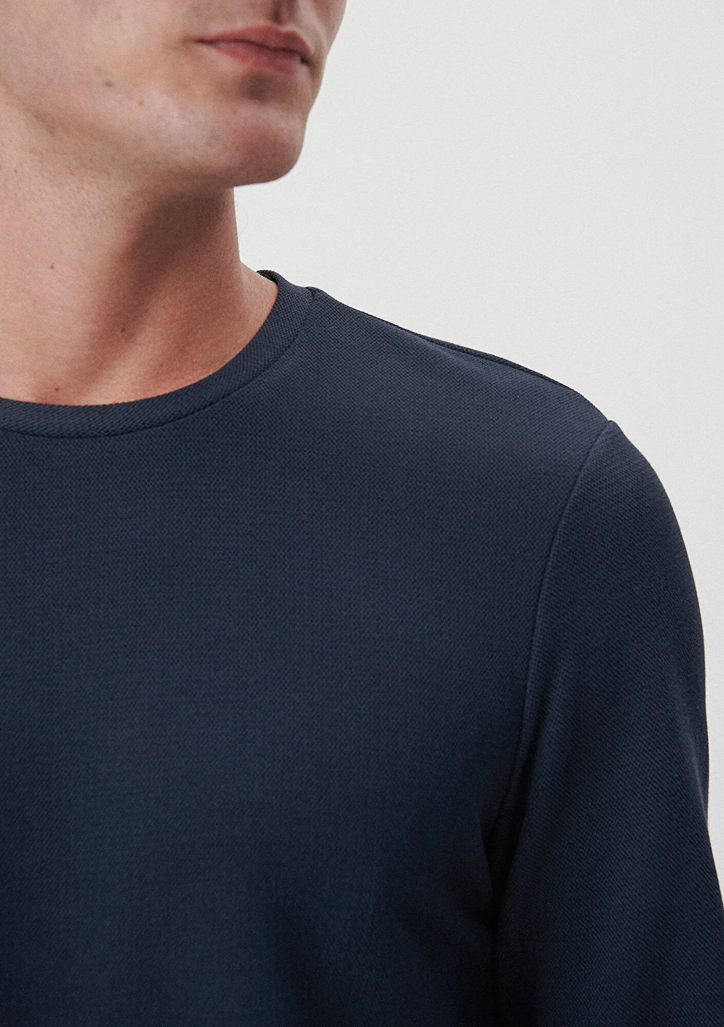 Navy Basic Tee