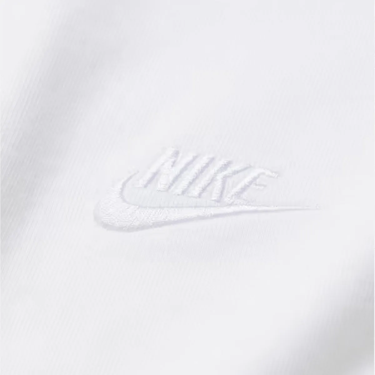 Nike - Premium Essentials L/S Tee White/White