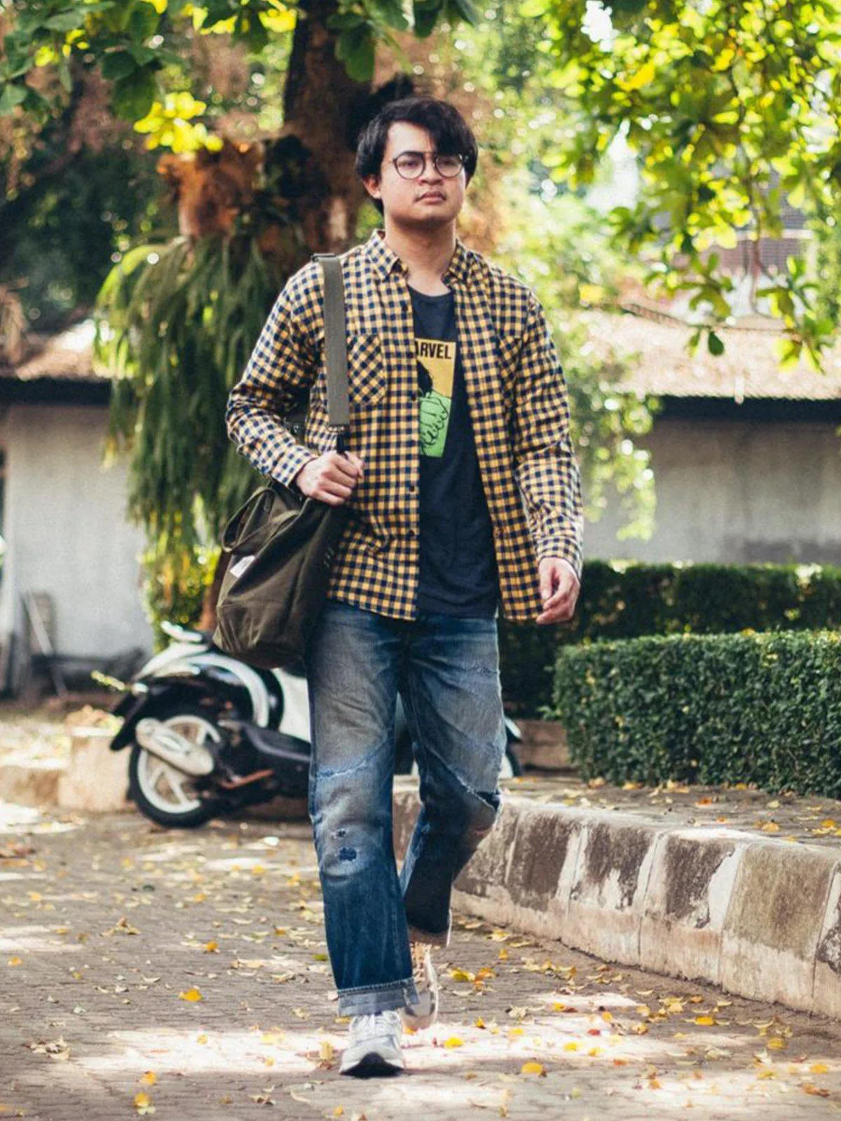 Qutn Button Down Double Pocket LS Yellow Blue Minicheck Flannel