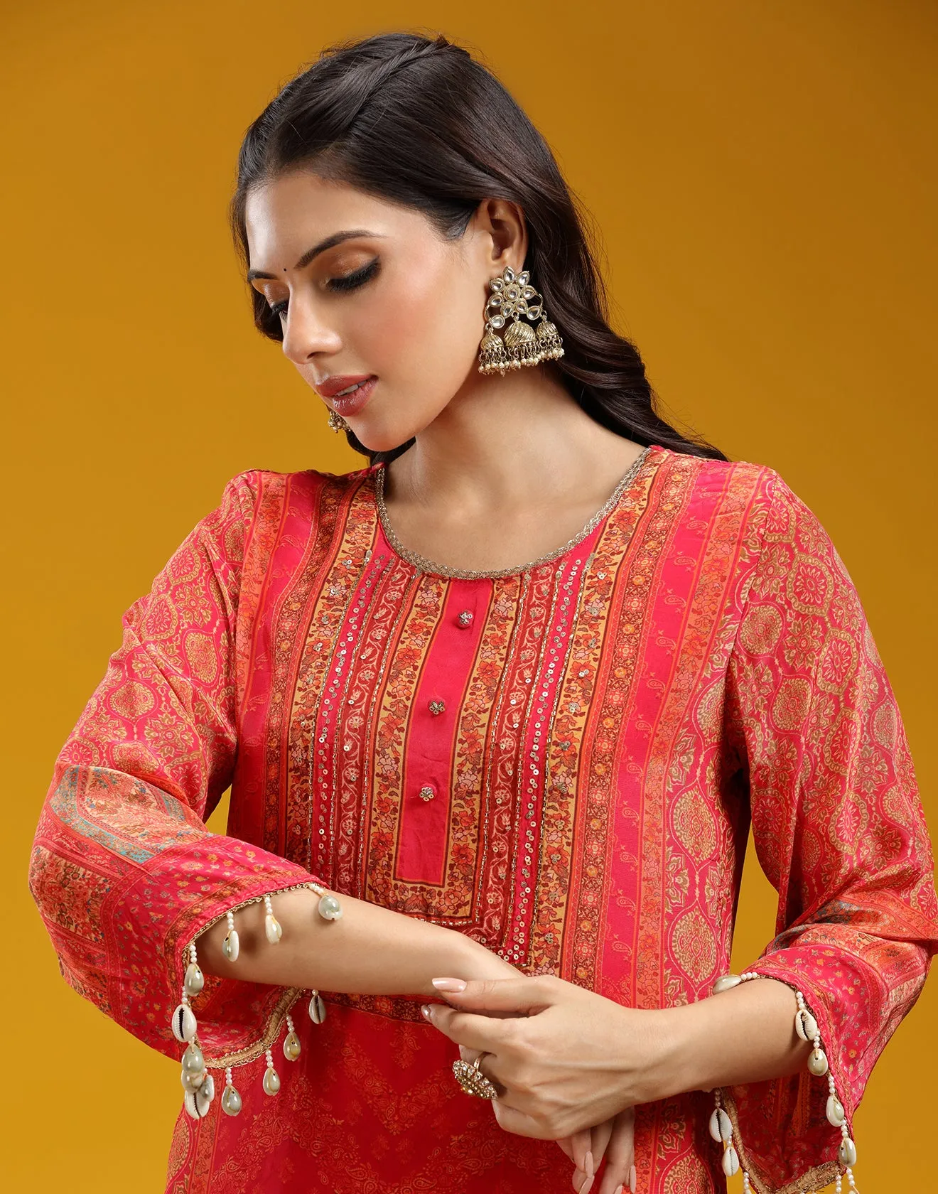 Rangeen Laal Printed Short Kurti With Pant Set
