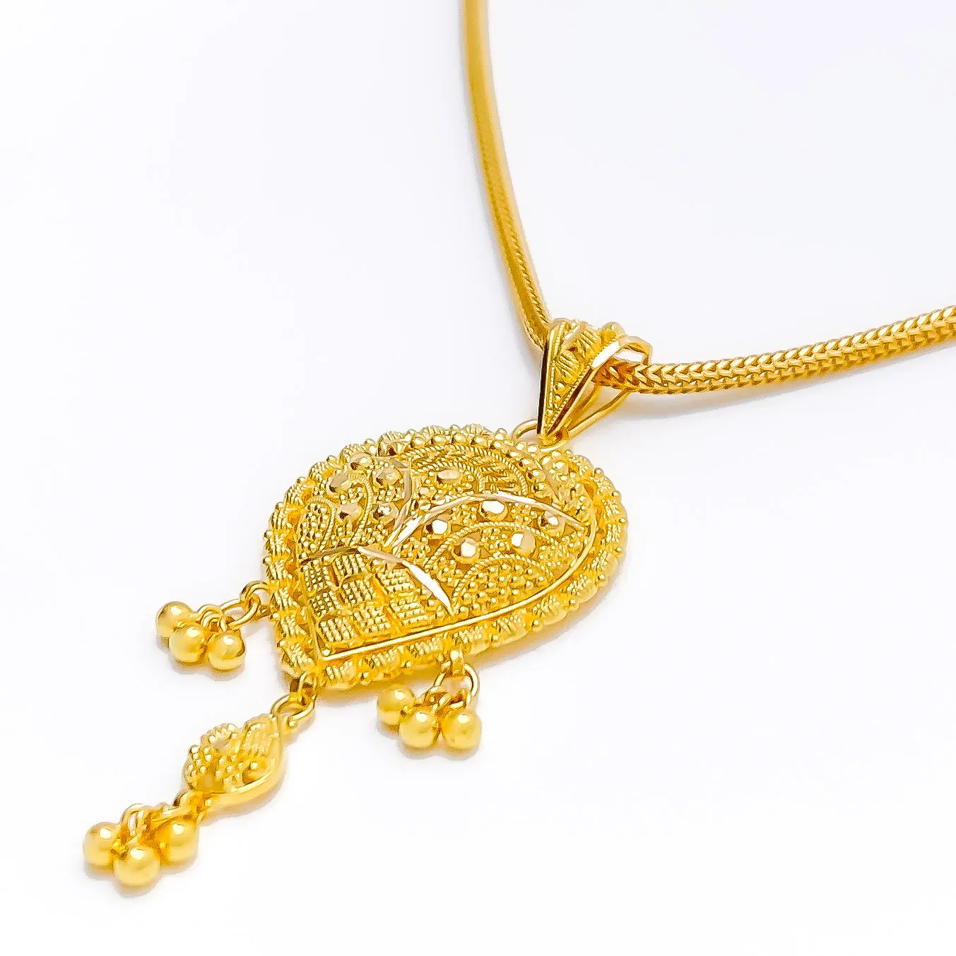 Refined Regal 22k Gold Pendant