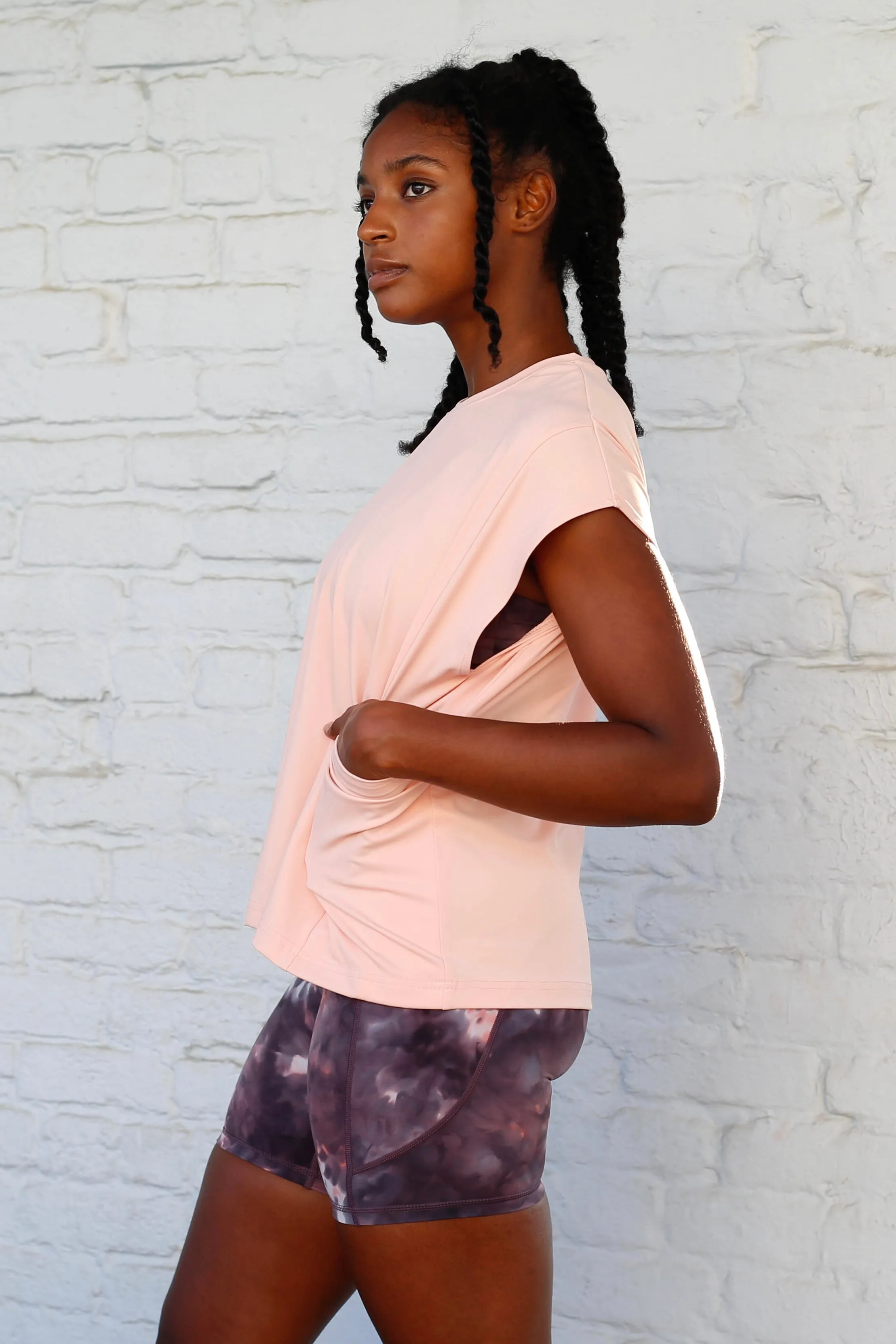 Resort Tee (pink lemonade)
