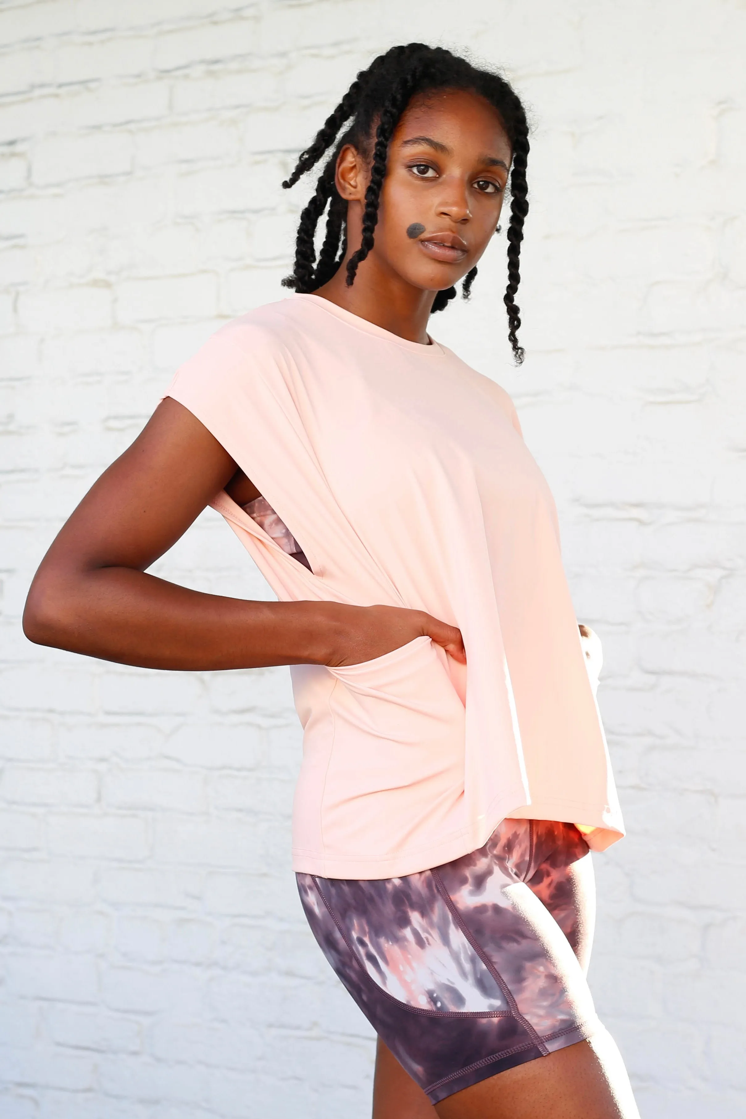 Resort Tee (pink lemonade)