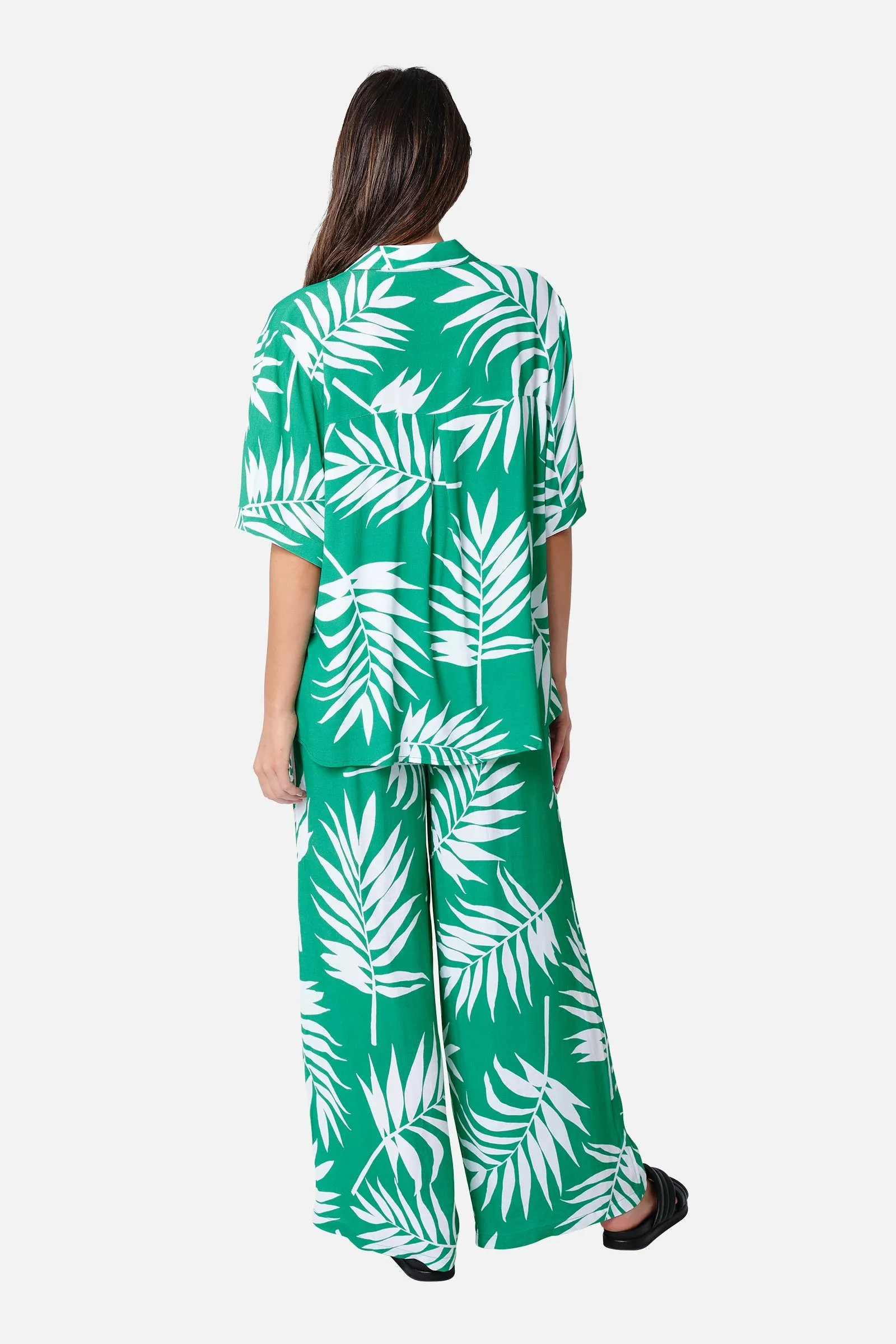 Short Sleeve Button-Up Shirt PALM SILHOUETTE GREEN