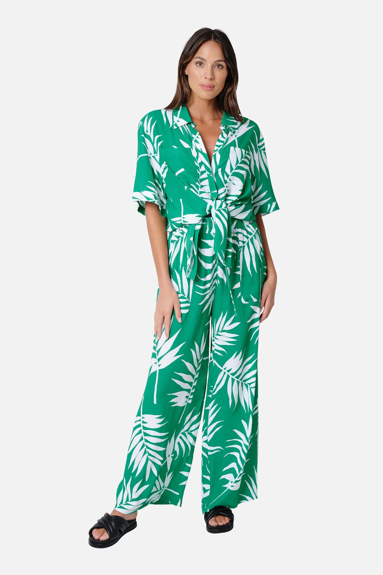Short Sleeve Button-Up Shirt PALM SILHOUETTE GREEN