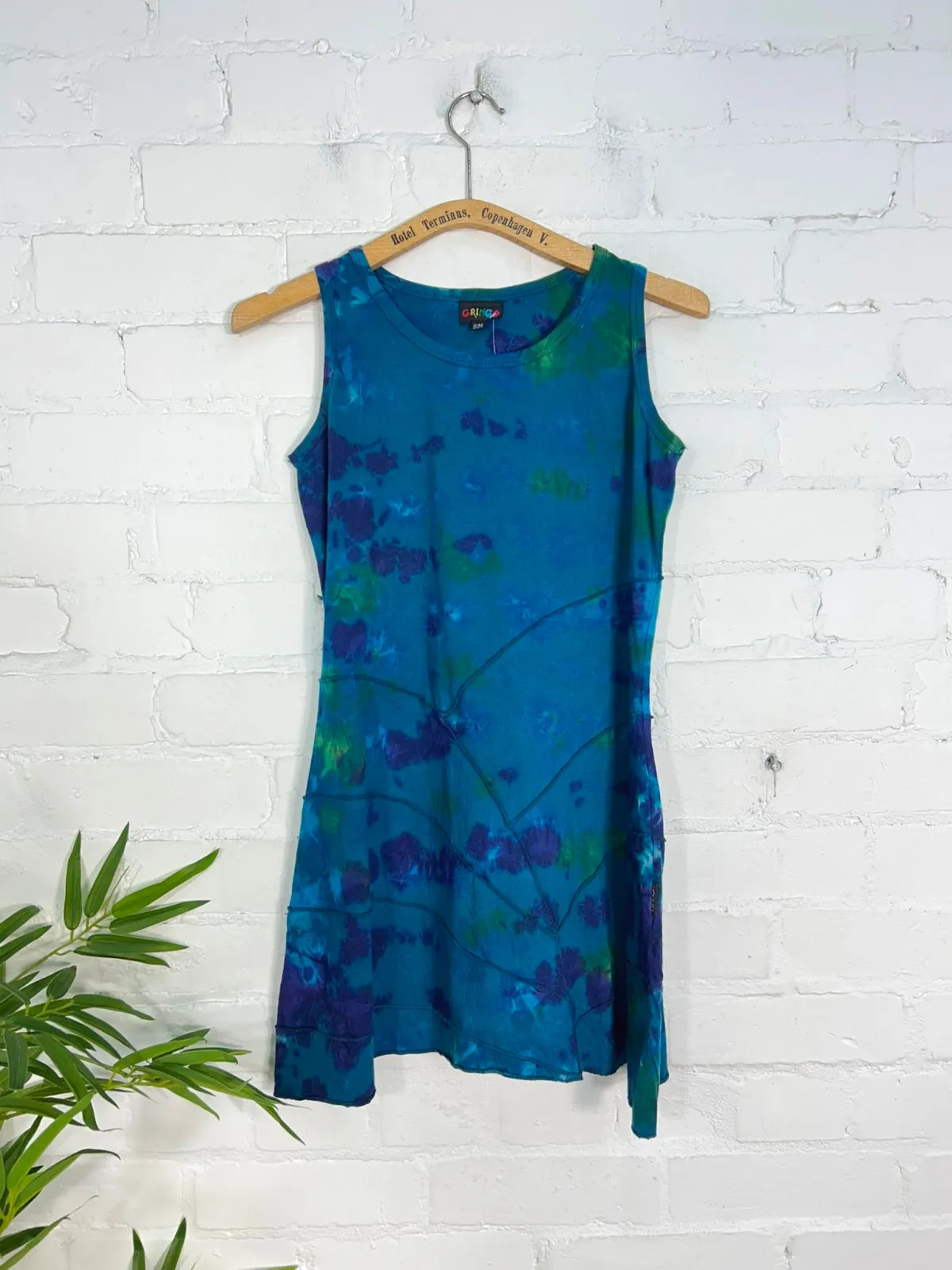 Sleeveless Long Top
