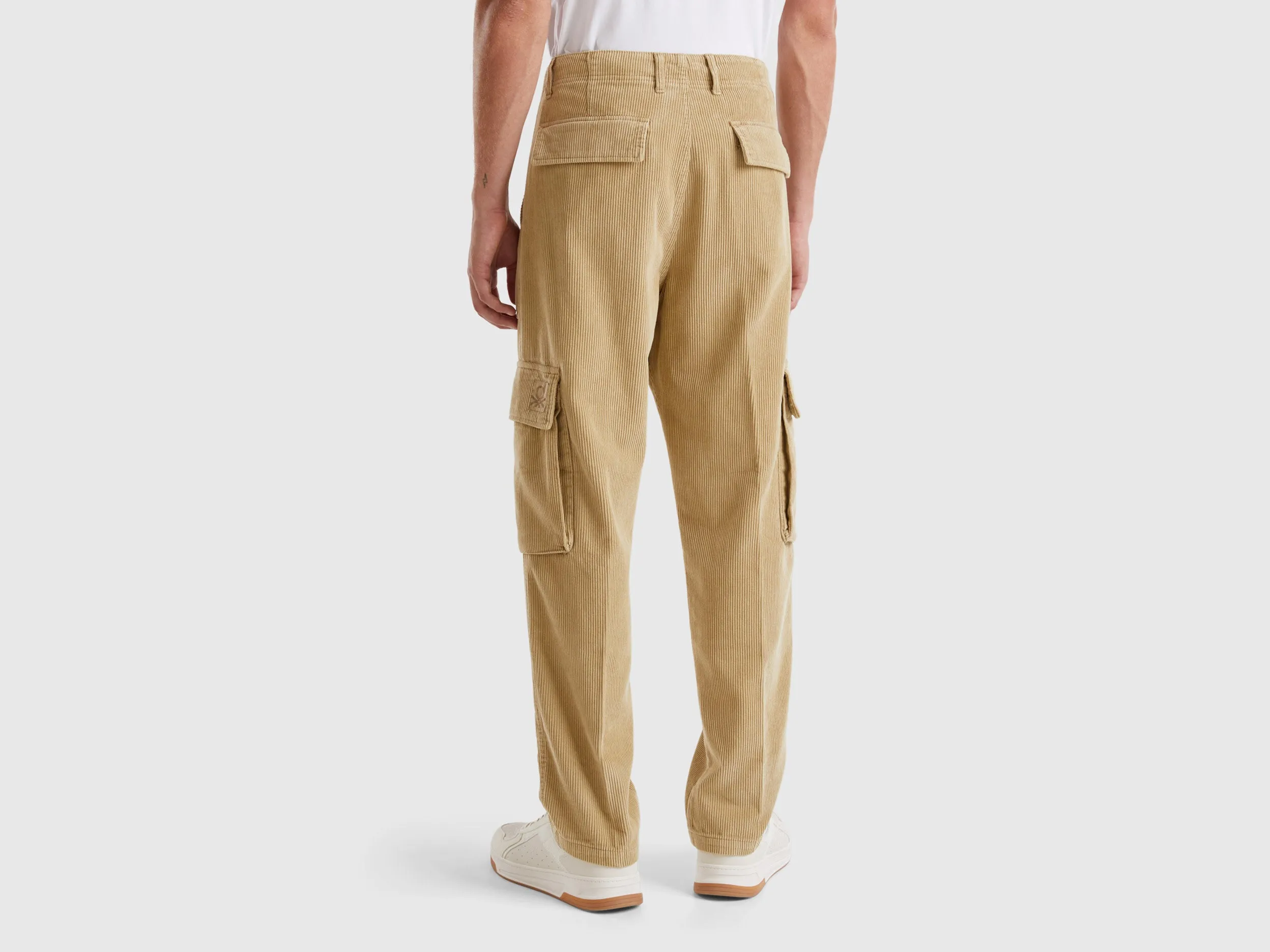 Solid Relaxed Fit Cargo Pant