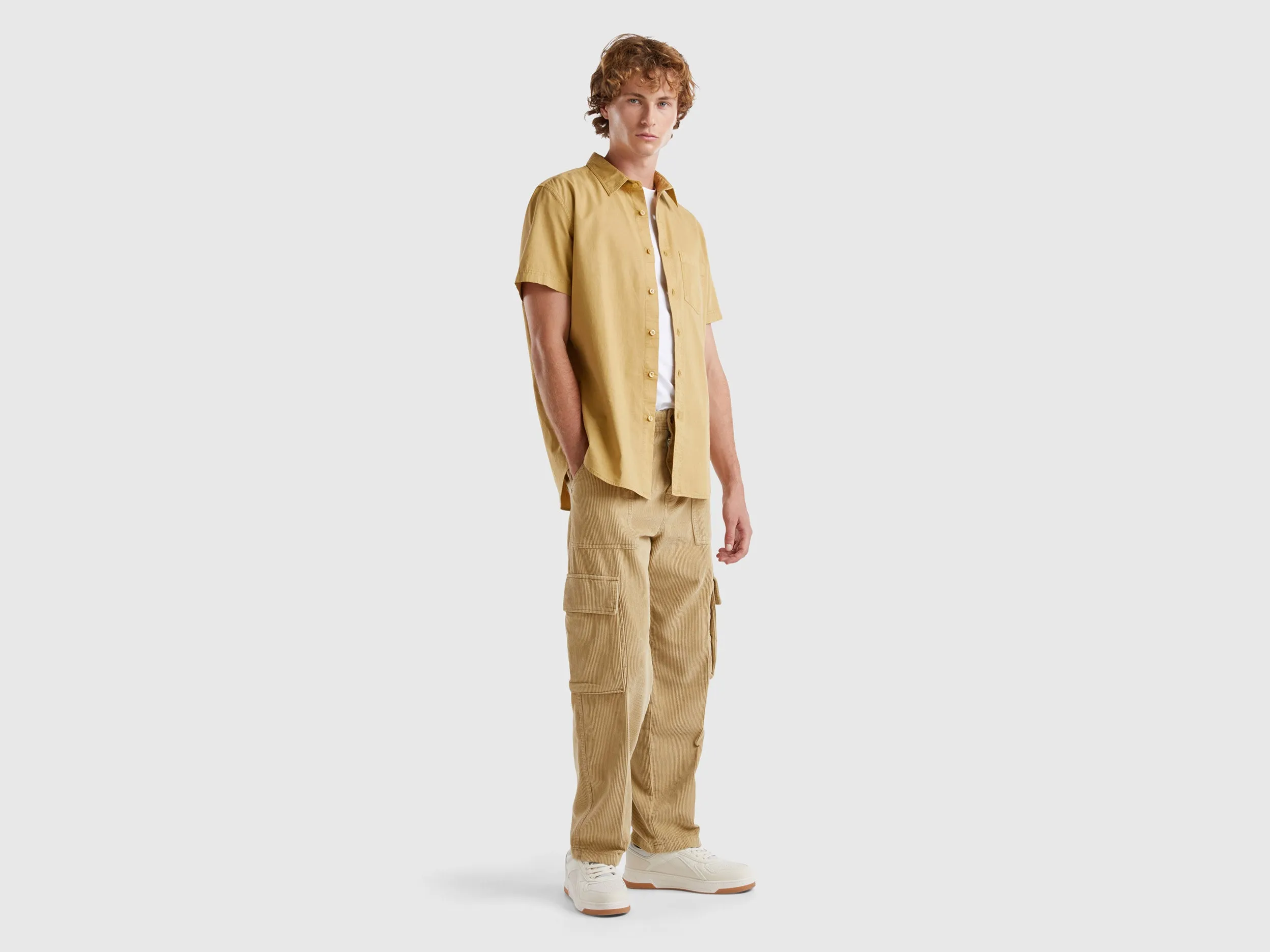 Solid Relaxed Fit Cargo Pant