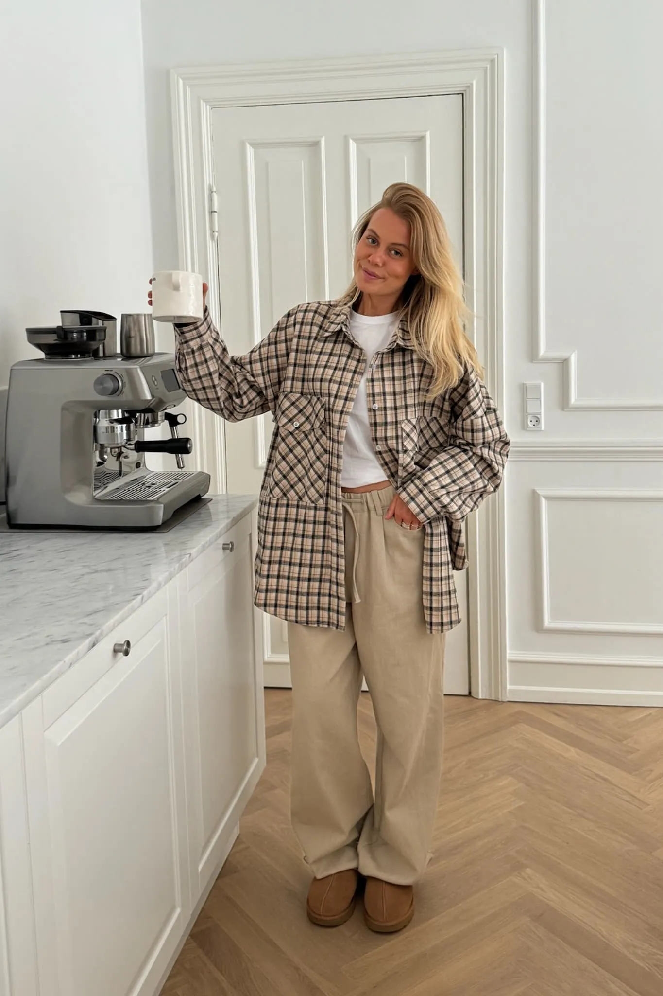 TheldaIC Skjorte - Beige Sort Ternet