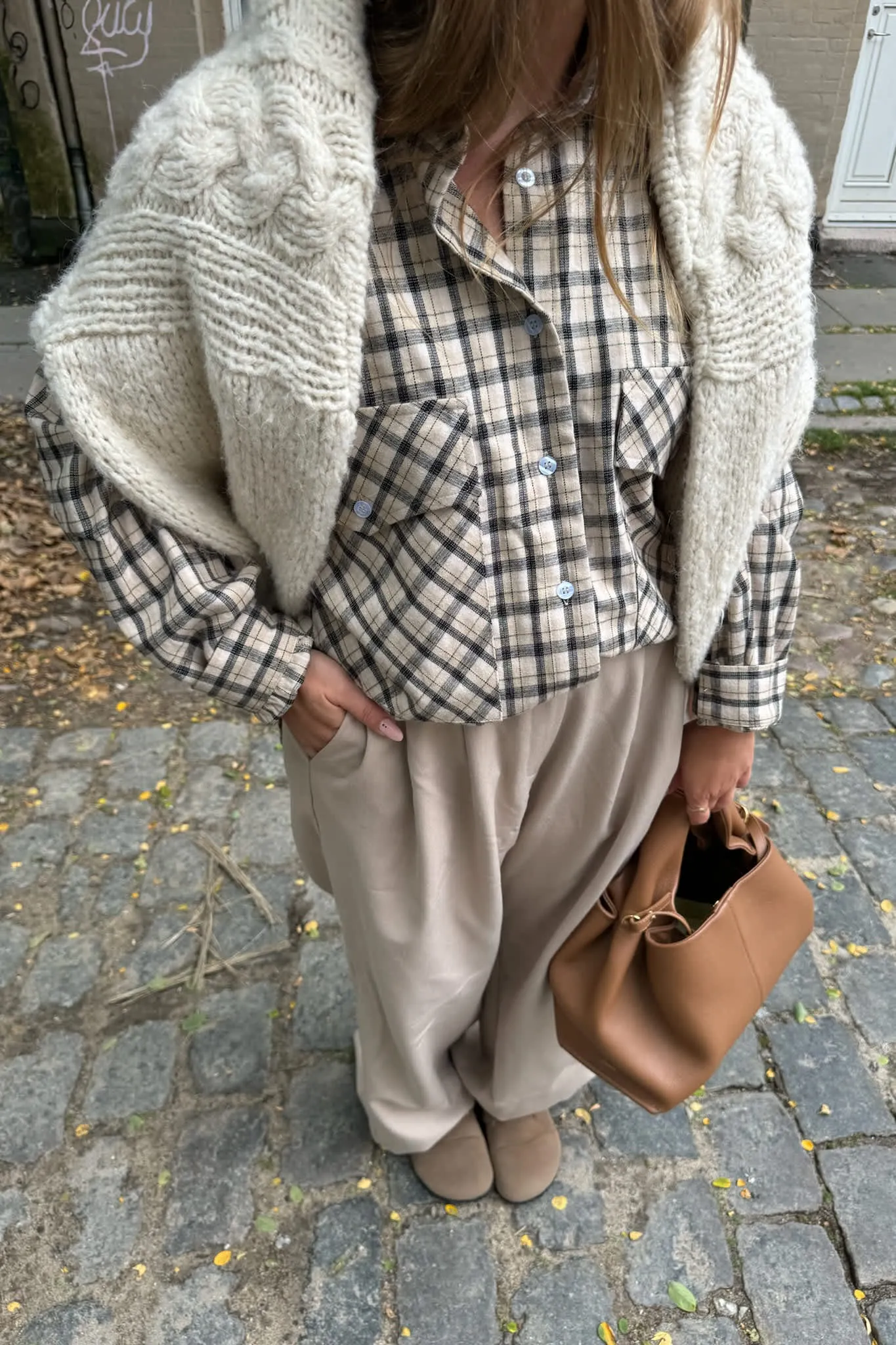 TheldaIC Skjorte - Beige Sort Ternet