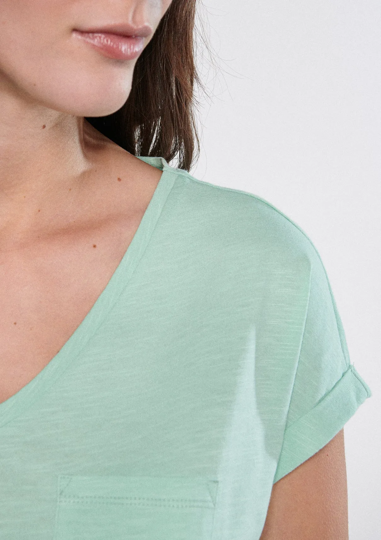 V Neck Green Basic T-Shirt
