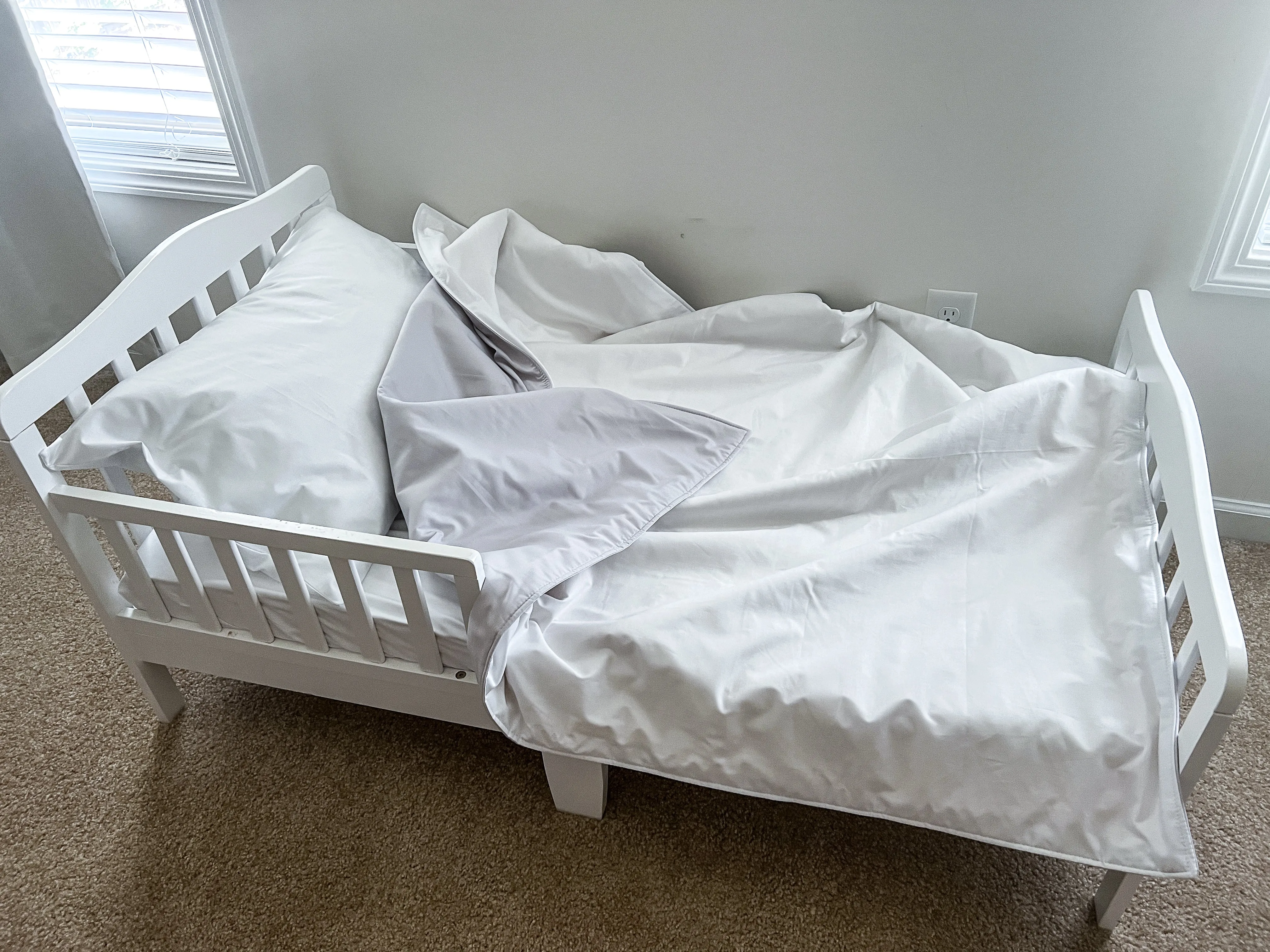 White and Light Gray Toddler Crib Bedding Set