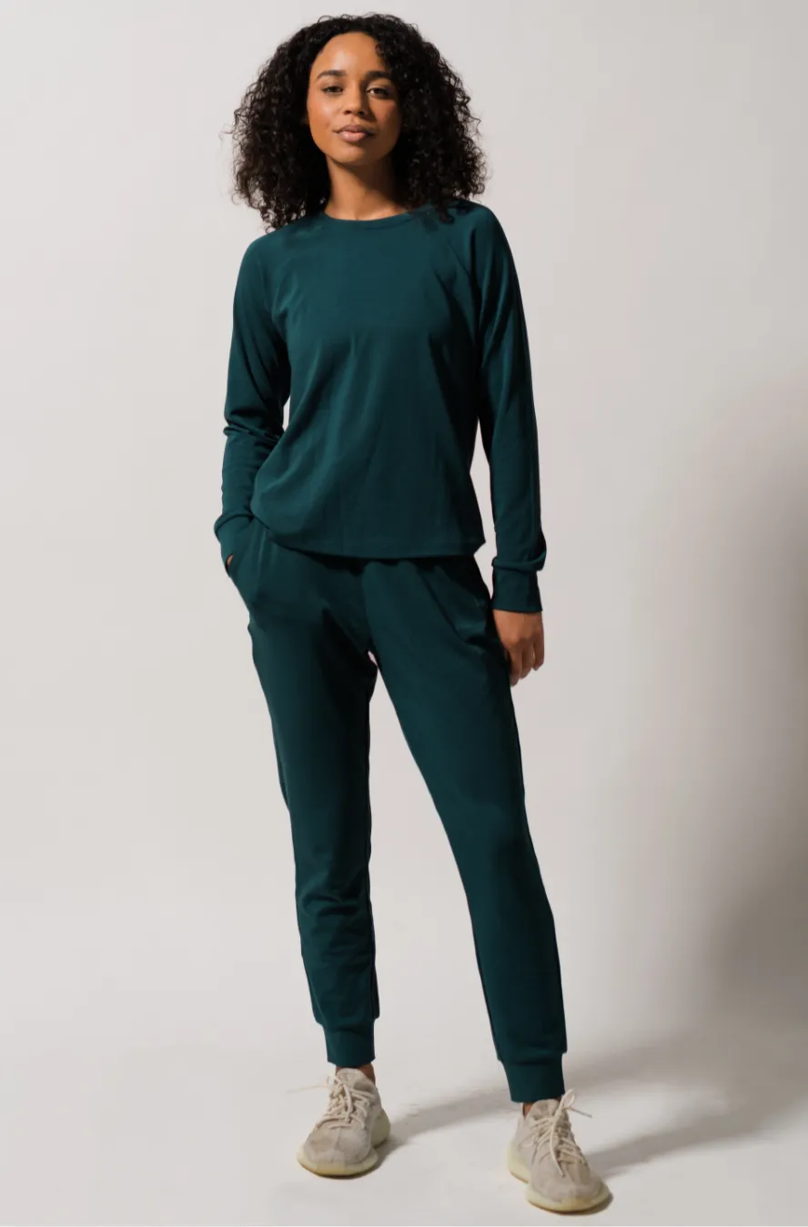 Women's Plain Bamboo Jogger & Pullover Set -Black